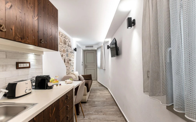 Mariet Naxos Elegant Suites