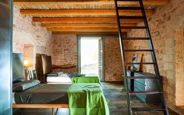 Lush Holiday Home in Ragusa with Pool & Antique Interiors