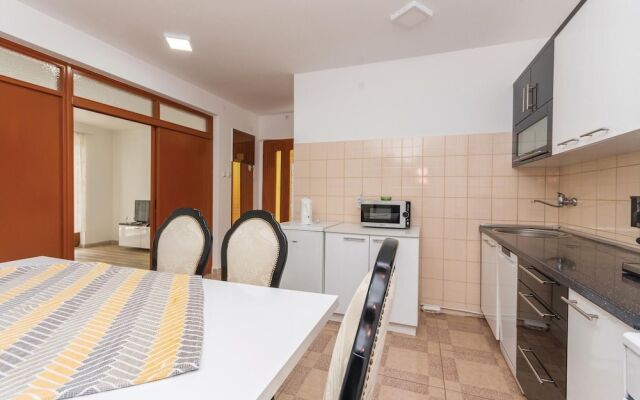 Awesome Home in Pakostane With 4 Bedrooms, Wifi and Outdoor Swimming Pool