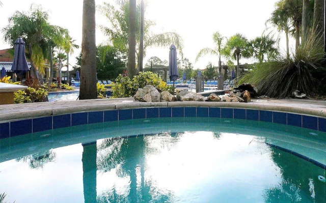 Family Oasis, Cozy Retreat With Bunk Room