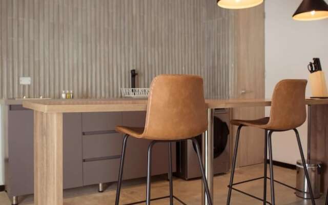 w Lush Loft in Laureles