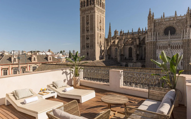 Puerta Catedral Apartments