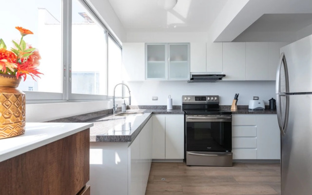GLOBALSTAY. Unique 4BR Penthouse. Private Outdoor Jacuzzi, BBQ