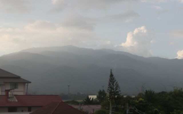 Urban House 195 by Bunk