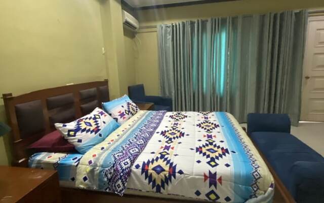 Rovimar Condo Angeles