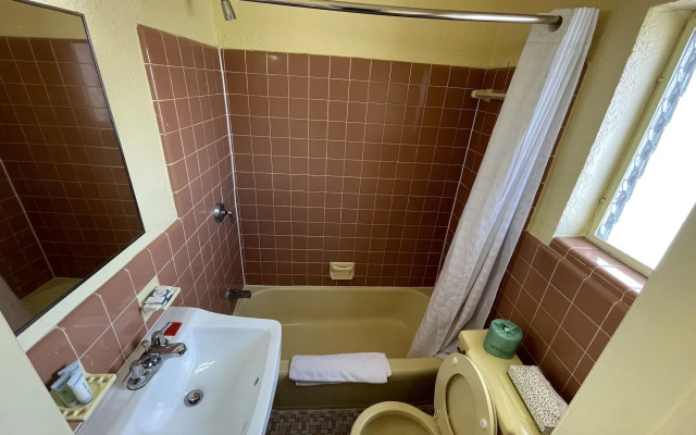 Monaco Motel - Wildwood Beach & Boardwalk