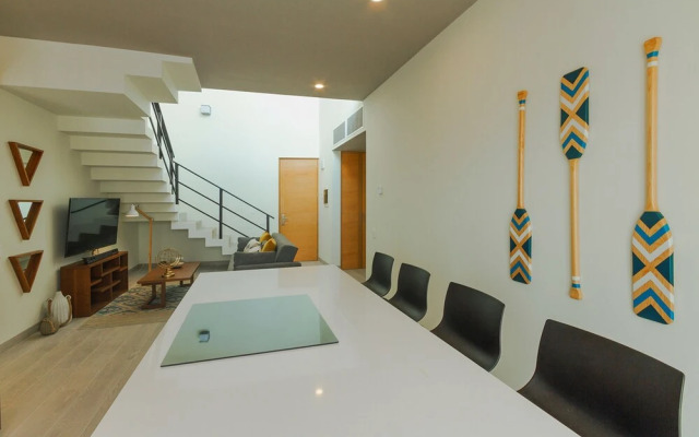 The Boat A403 By Lockey