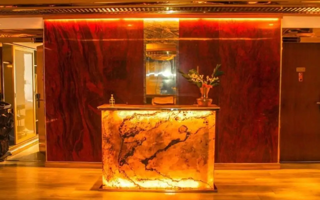 Hotel Razmoni Isha Kha International