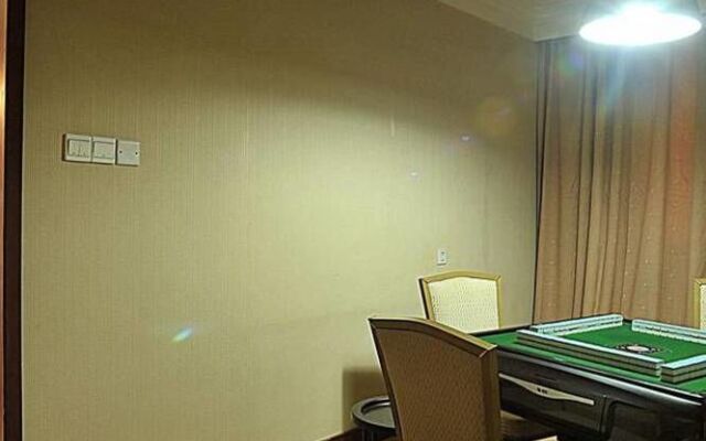 Chunlan Business Hotel