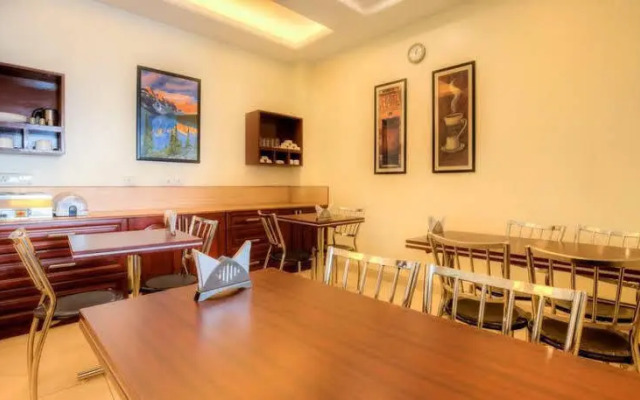 Hotel Om Paradise Near IGI Delhi Airport