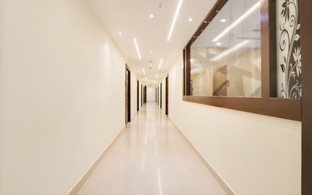 Fabhotel Prime Ravila Grand