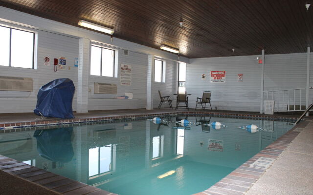 Victorian Inn & Suites