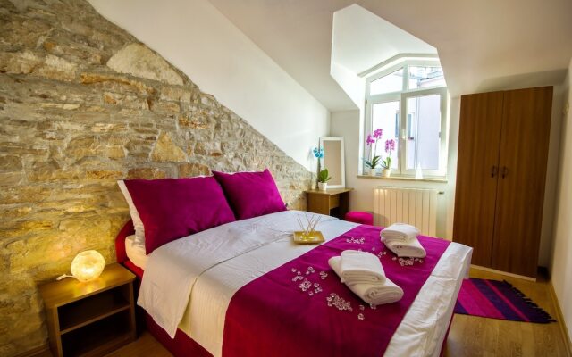 Hotel Omir