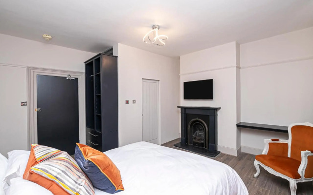 Pages Hotel  Guesthouse