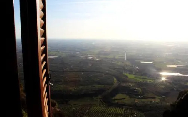 Le Fate Del Lago Rental Room