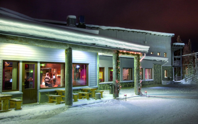 Santa's Hotel Aurora & Igloos