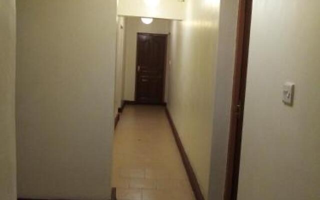 Homebase Gardens Hotel & Safaris
