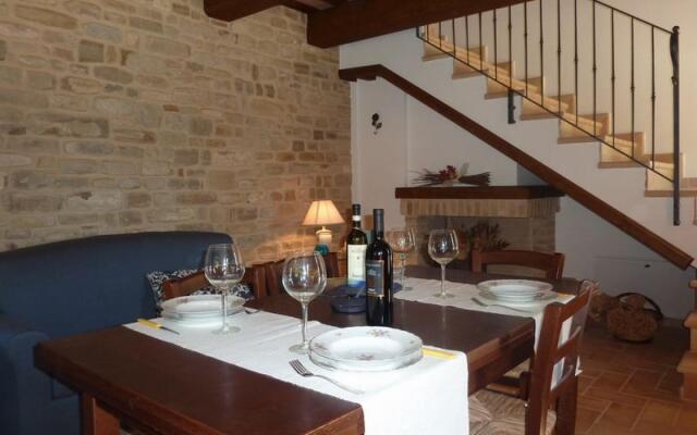 Villa in Le Marche with stunning views-Villa Monteverde