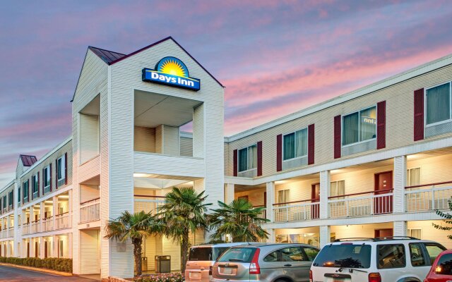 Days Inn by Wyndham Marietta-Atlanta-Delk Road