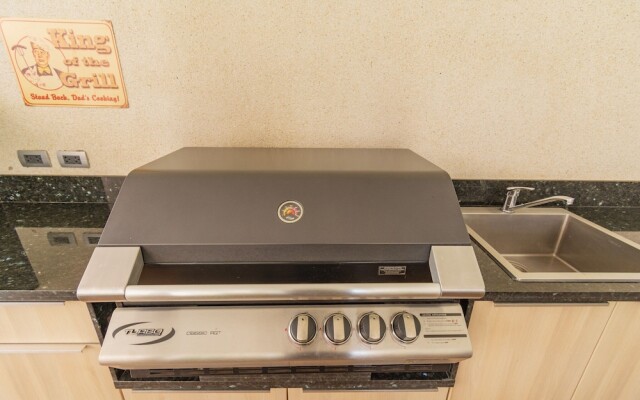 Luxury 5 Bedroom Pool Villa Amrahs