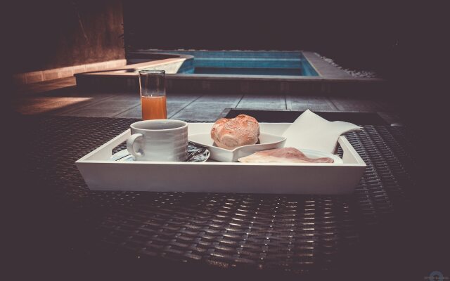 Vila Hotel By VimaHotels