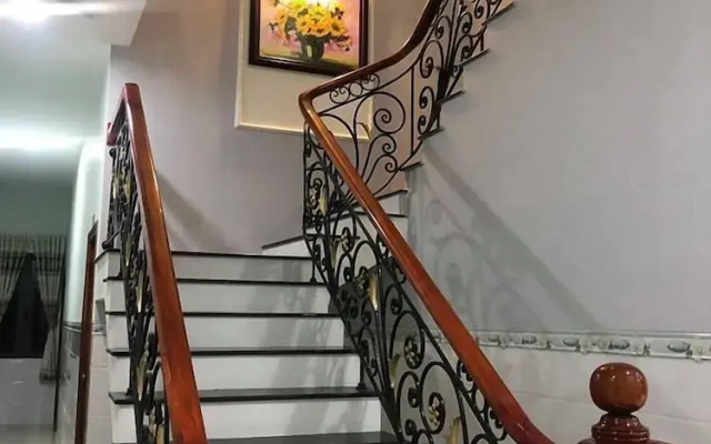 Khách Sạn Bảy Tâm - Khách Sạn Gần Dinh Thầy Thím