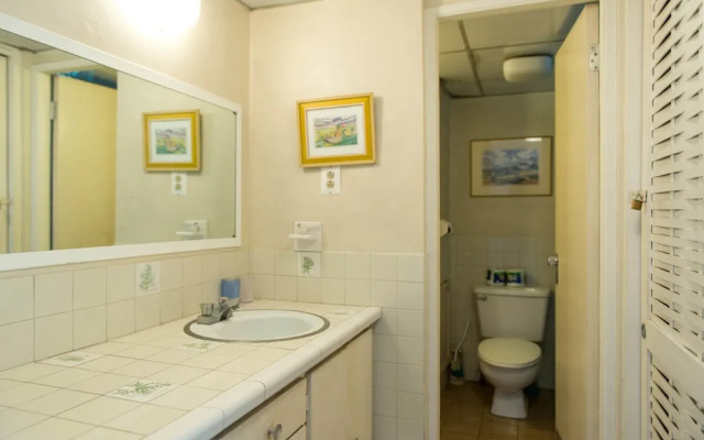 Sky Box Beach Suite at Montego Bay Club