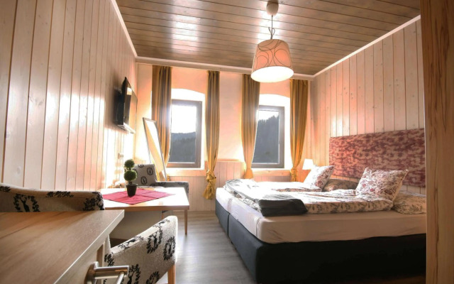 Almliesl Gruppenhaus PUCH-625