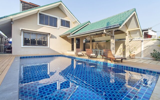 Pool Villa Tanzanite near Walking Street