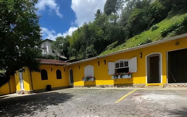 Casinha Amarela