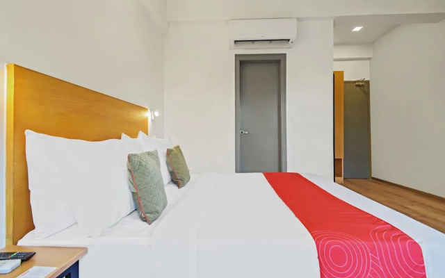 OYO Townhouse 030 Ashram Road Ahmedabad
