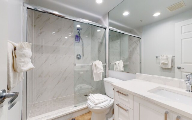 Ironwoods Blueberry Hill by Whistler VR