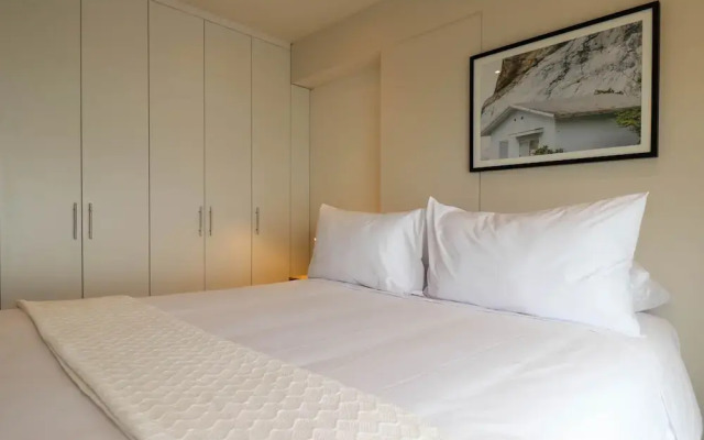 w Amazing 3BR w Balcony in San Isidro