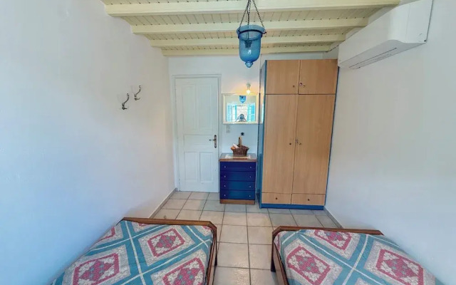 Stylish 2 Bd Escape Apt at Ornos Beach