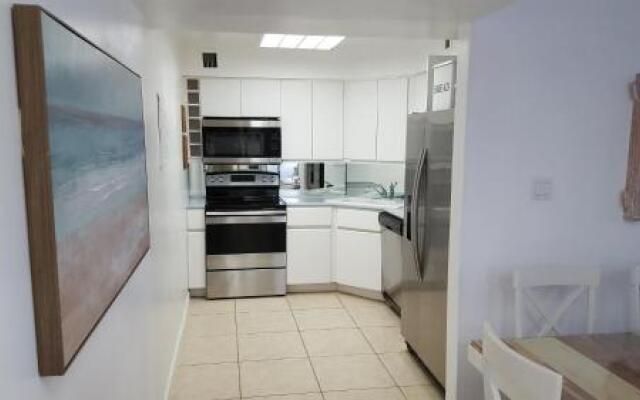 Private 2/2 Beachfront Jr Ste Condo