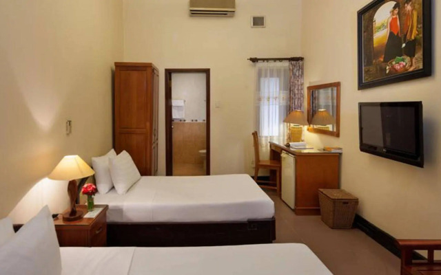 Lucky Hotel