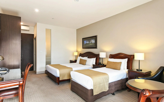Quality Inn Heritage On Lydiard – Guest Rooms – Ballarat