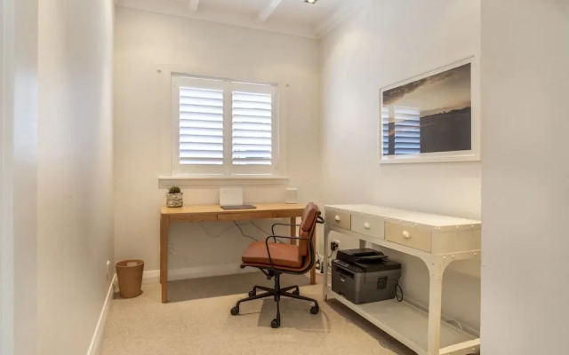Executive State-Of-The-Art Home - Spa