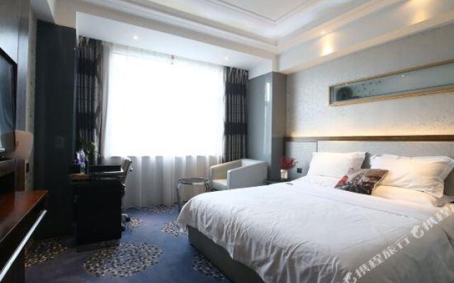 Blue Inn (Yantai Railway Station)