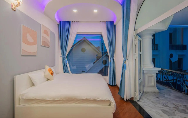Vy House