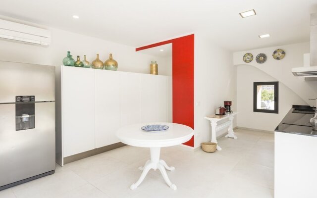 Residence by G Can Rochet
