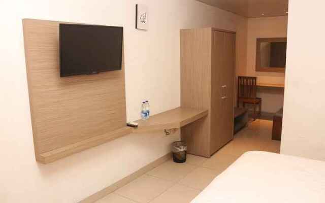 ZEN Rooms Adilla Syariah Ambarukmo