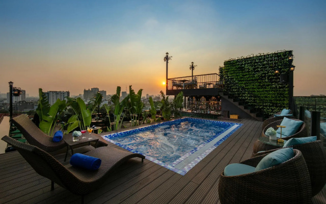 May De Ville Trendy Hotel & Spa