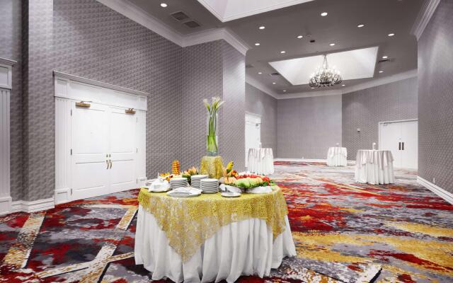 DoubleTree by Hilton Dallas Near the Galleria