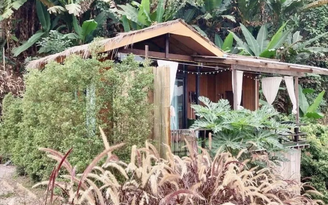 MonLomNao Homestay