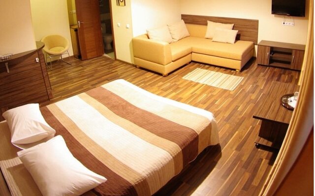 Hotel Darnitskiy
