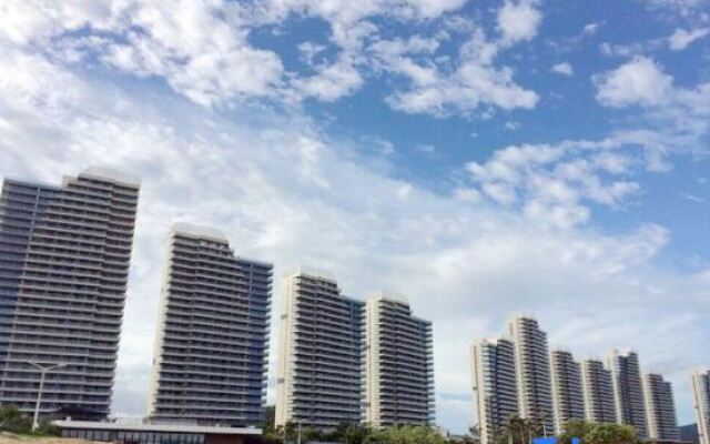 Yangjiang Hailing Island Poly Shili Yintan Fourth Quarter Holiday Apartment