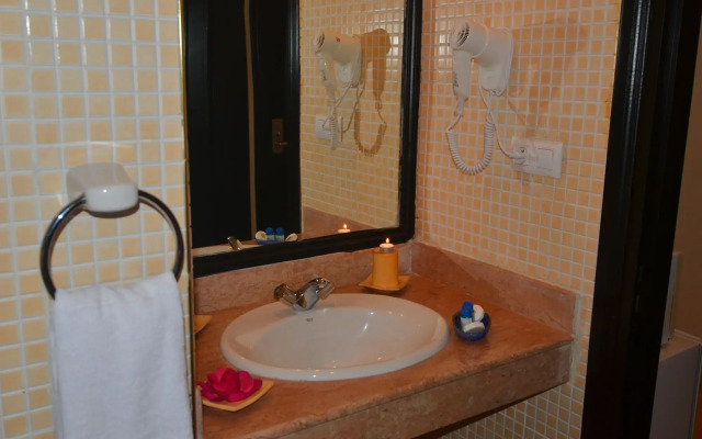 Golden Beach Appart'hotel