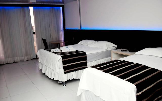 Las Brisas Beach Hotel