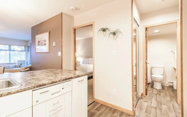 Whistler Vacation Club Lake Placid Lodge - 102